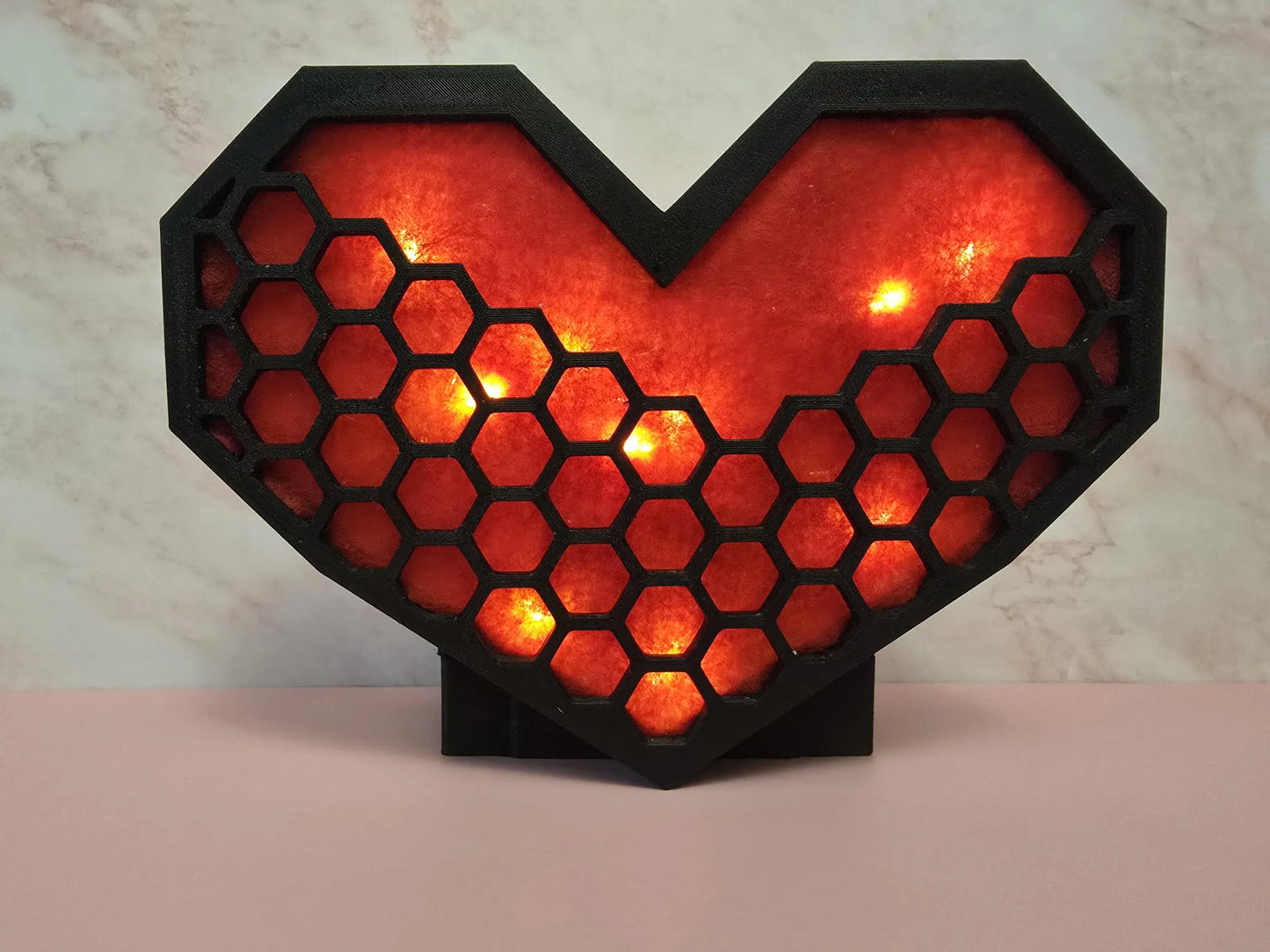 3D LED heart lamp with a geometric honeycomb pattern - modern interior decoration
