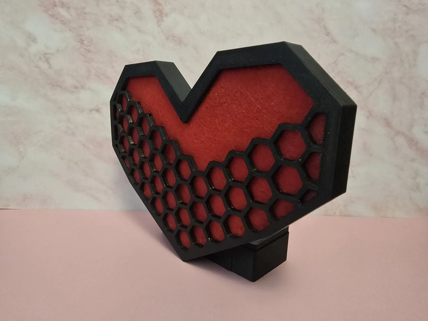 3D LED heart lamp with a geometric honeycomb pattern - modern interior decoration