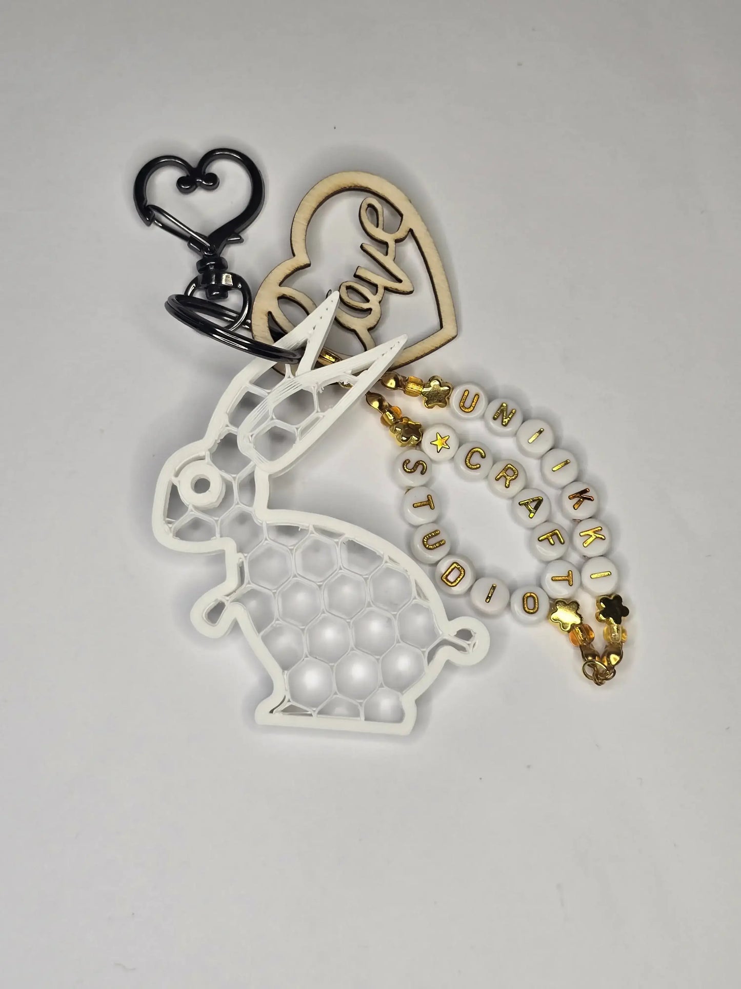Breloczek królik 3D z imieniem - personalizowany brelok, królik prezent handmade | 6x7,5 cm Uniikki CraftStudio
